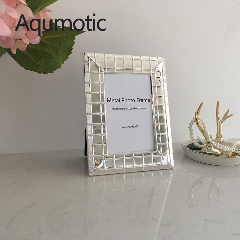 Aqumotic Nordic Iron Photo Fra - Desk Setup Simple recensione e prezzo
