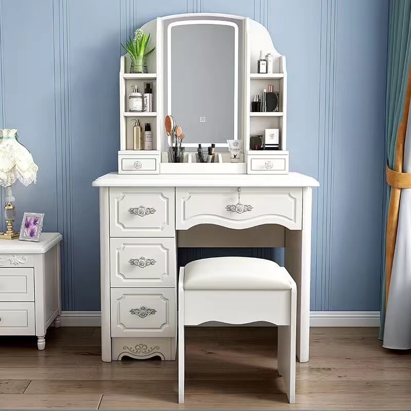 Set di Tavoli da Trucco Modern - Desk Setup Simple recensione e prezzo